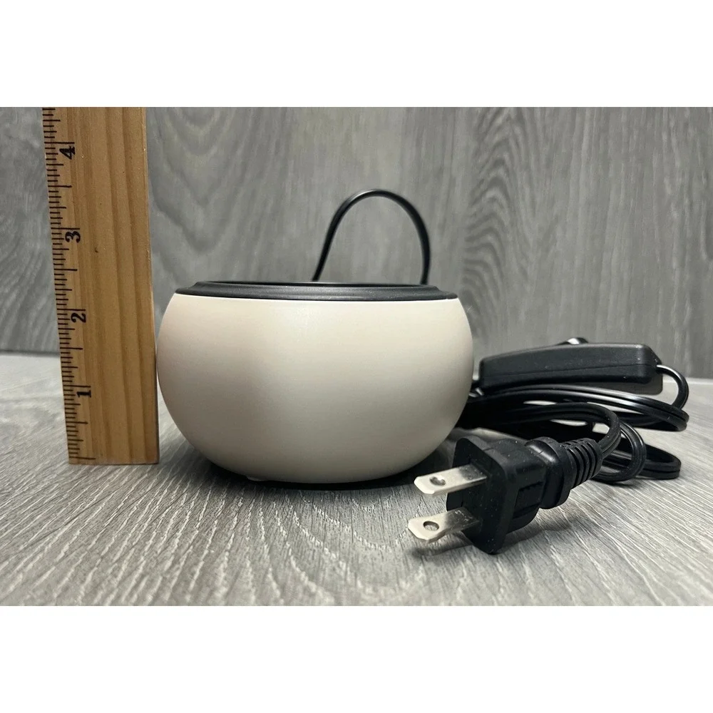 Scentsy Mod Warmer Taupe Electric Wax Melter 85094 Minimalist Round